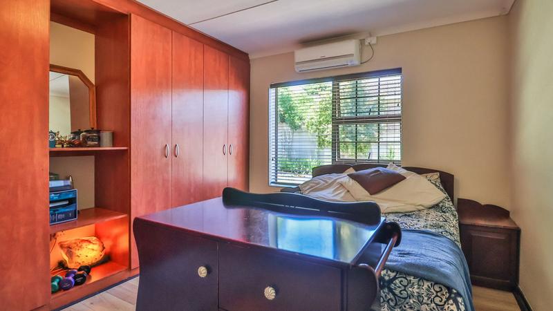5 Bedroom Property for Sale in Dana Bay Western Cape